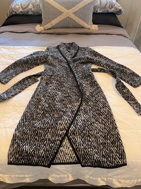 Marissa Webb Black & White Herringbone Shawl Collar light wool coat. Like New